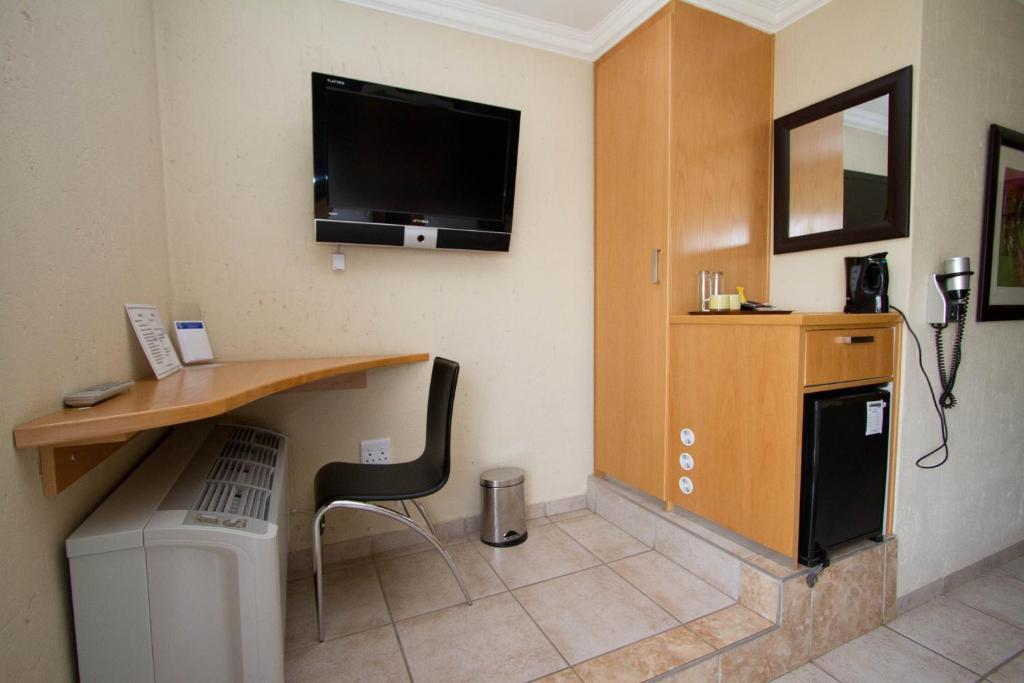 Europrime Hotel Boksburg Oda fotoğraf