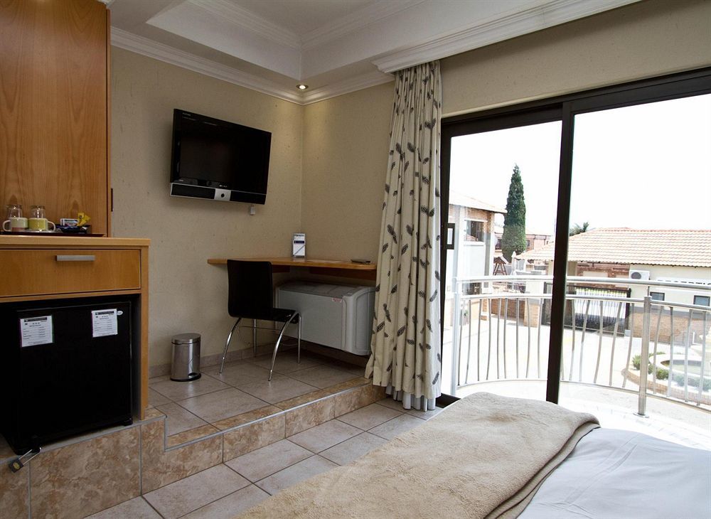 Europrime Hotel Boksburg Dış mekan fotoğraf