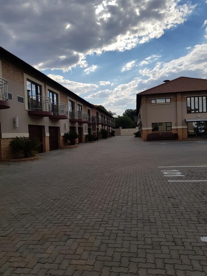Europrime Hotel Boksburg Dış mekan fotoğraf